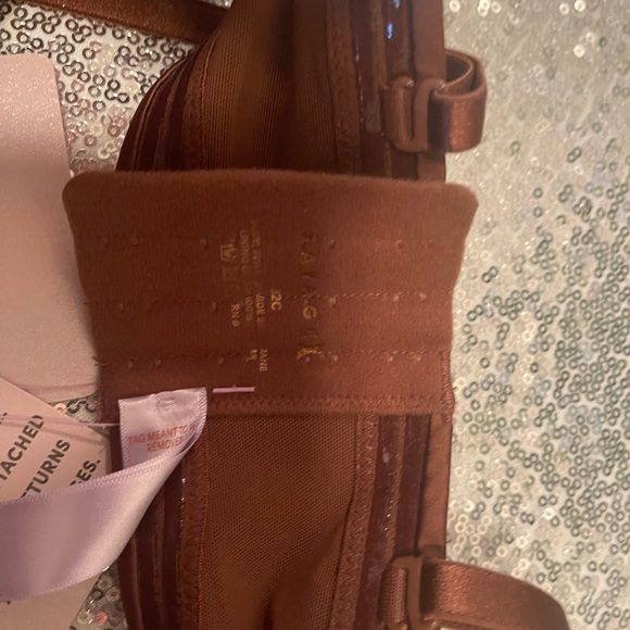 Savage Fenty: Bra - Picture 3 of 4